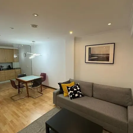 La Presidencia Apartment *